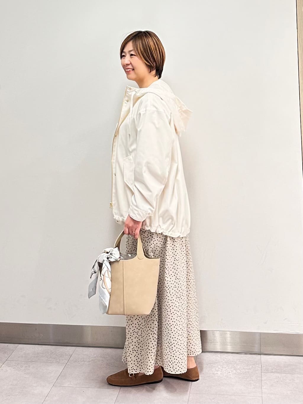 みなこさんの「UNTITLED｜【洗える/清涼感】袖スリットニットプルオーバー」を使ったコーディネート