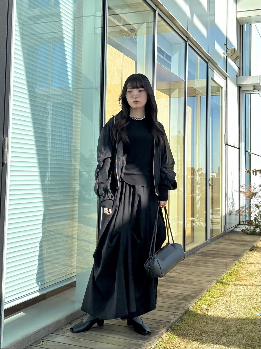 ibukiさんの「INDIVI｜シャーリングペプラムブルゾン」を使ったコーディネート