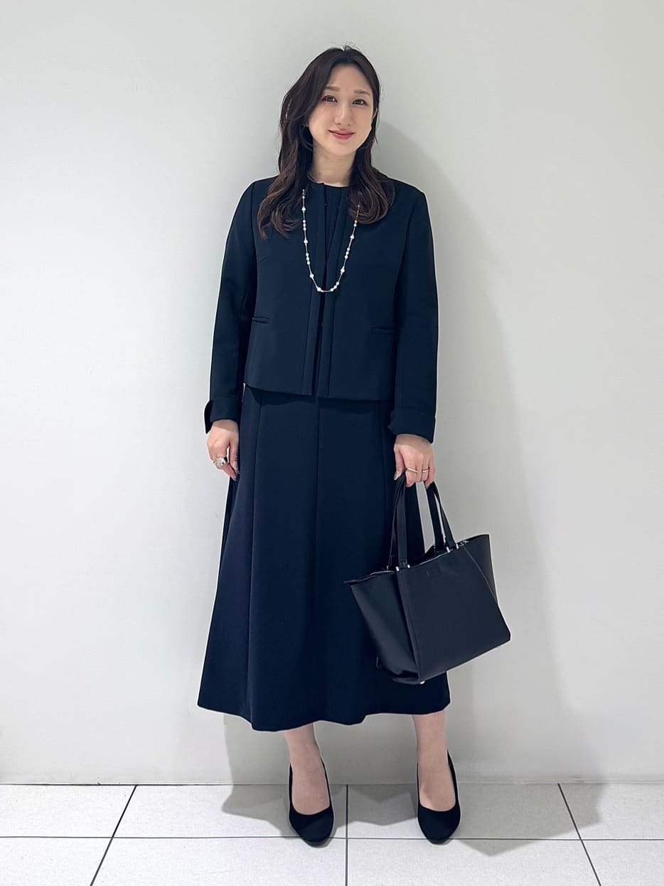 そんさんの「INDIVI｜【上品光沢／SETUP可能】切り替えデザインジャケット」を使ったコーディネート
