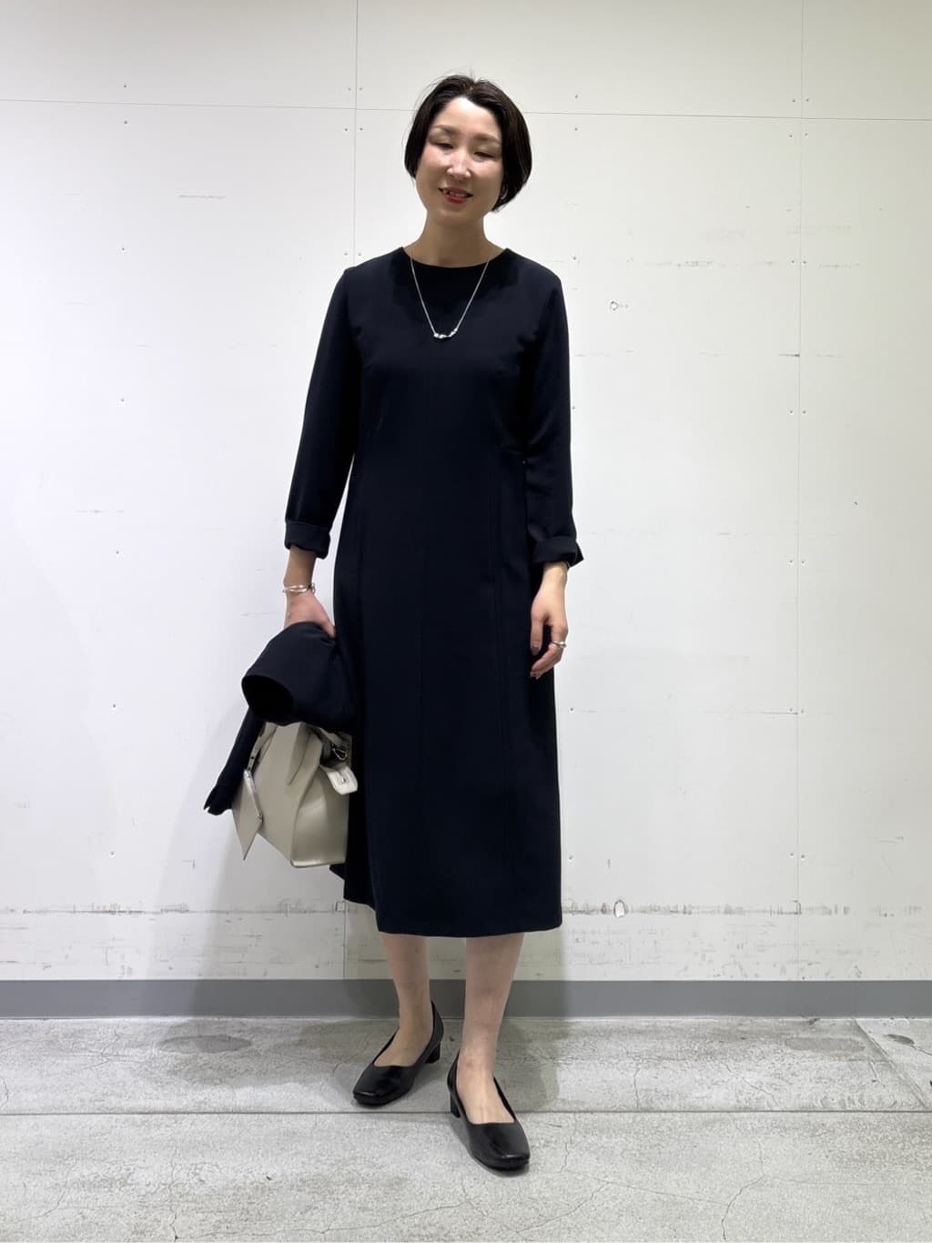 yuriさんの「INDIVI｜◆【合皮／マルチWAY／サブバッグ付】ミニショルダーバッグ」を使ったコーディネート