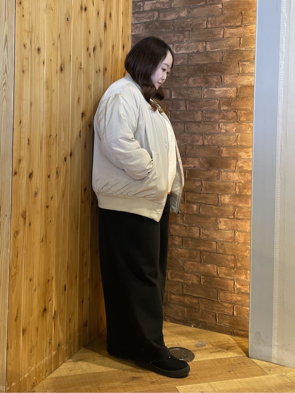 Risaさんの「SHOO･LA･RUE｜【S-LL】大人も取り入れやすい BIGシルエット MA－1ブルゾン」を使ったコーディネート
