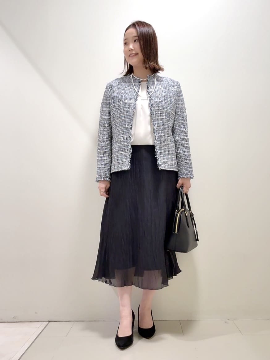 YUIさんの「UNTITLED｜【透けにくい/ウエストイン見え】タックブラウス」を使ったコーディネート