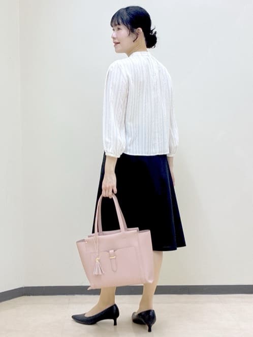  beni_gingerさんの「Reflect｜【セットアップ可】ストライプ柄ジャカードブラウス」を使ったコーディネート