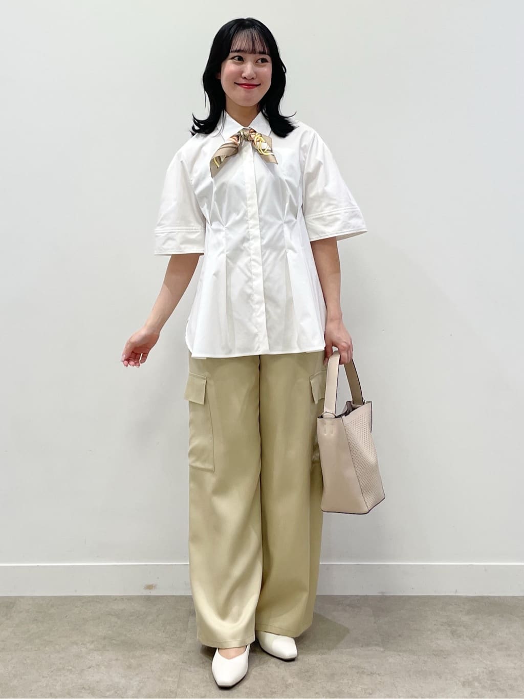 yukariさんの「Reflect｜ボリュームスリーブシャツブラウス」を使ったコーディネート