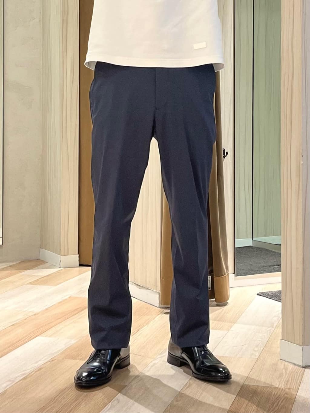 URAさんの「TAKEO KIKUCHI｜撥水ツイル スタンドカラー コート」を使ったコーディネート