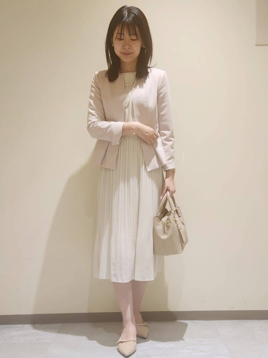 yukaさんの「COUP DE CHANCE｜◆【手洗い可／日本製／スーツ可】ペプラムデザイン　カラーレスジャケット」を使ったコーディネート