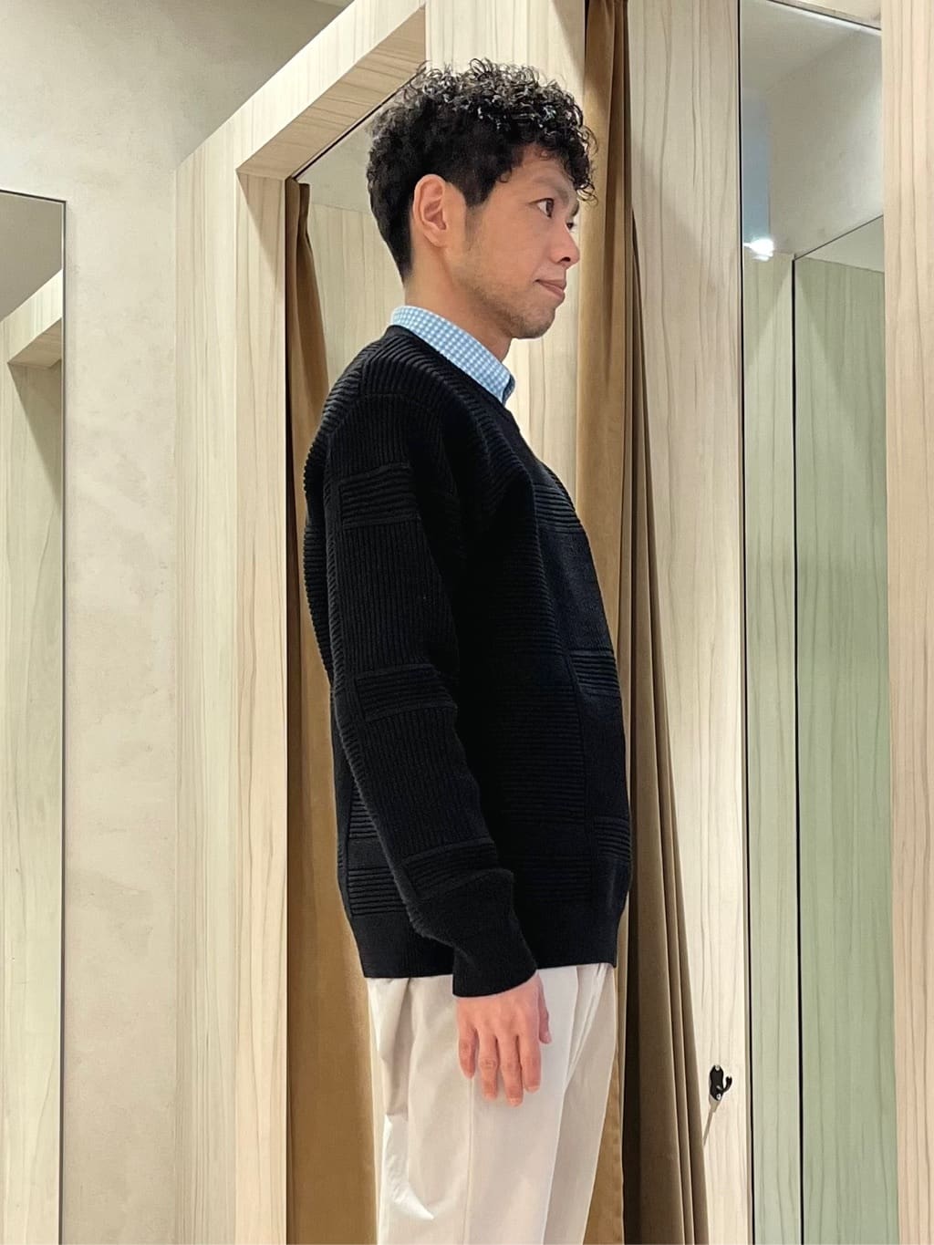 URAさんの「TAKEO KIKUCHI｜【抗菌防臭/シーズンレス】シアサッカーギンガムチェック ストレッチシャツ」を使ったコーディネート