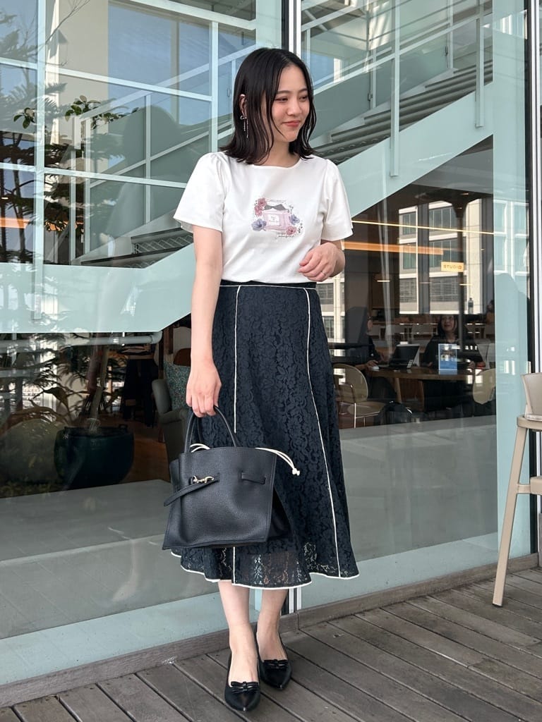 shinoさんの「Couture brooch｜【洗える】コードレース カーディガン」を使ったコーディネート