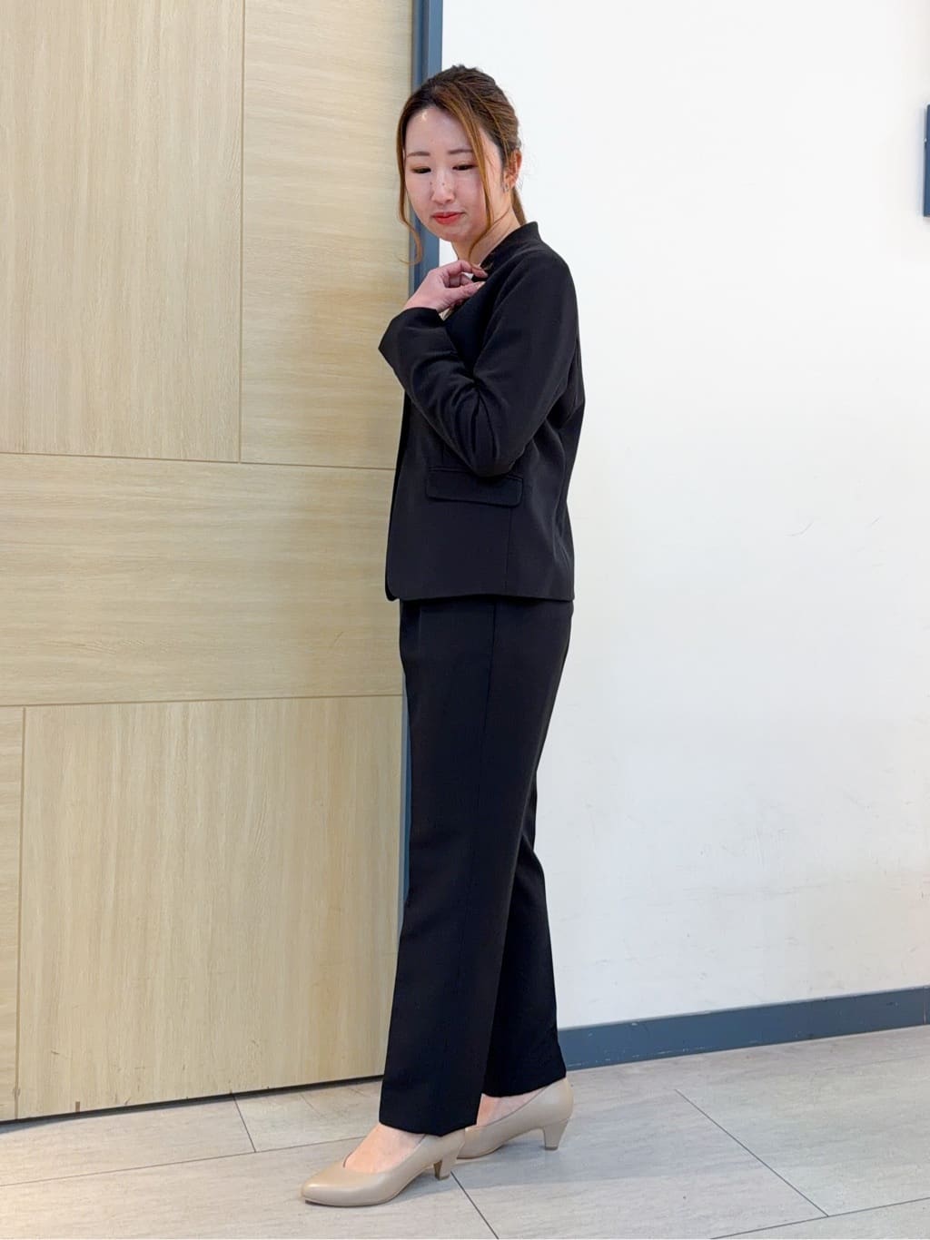 nanaさんの「grove｜【マシンウォッシュ／防シワ/SS-3L】ストレッチノーカラージャケット」を使ったコーディネート