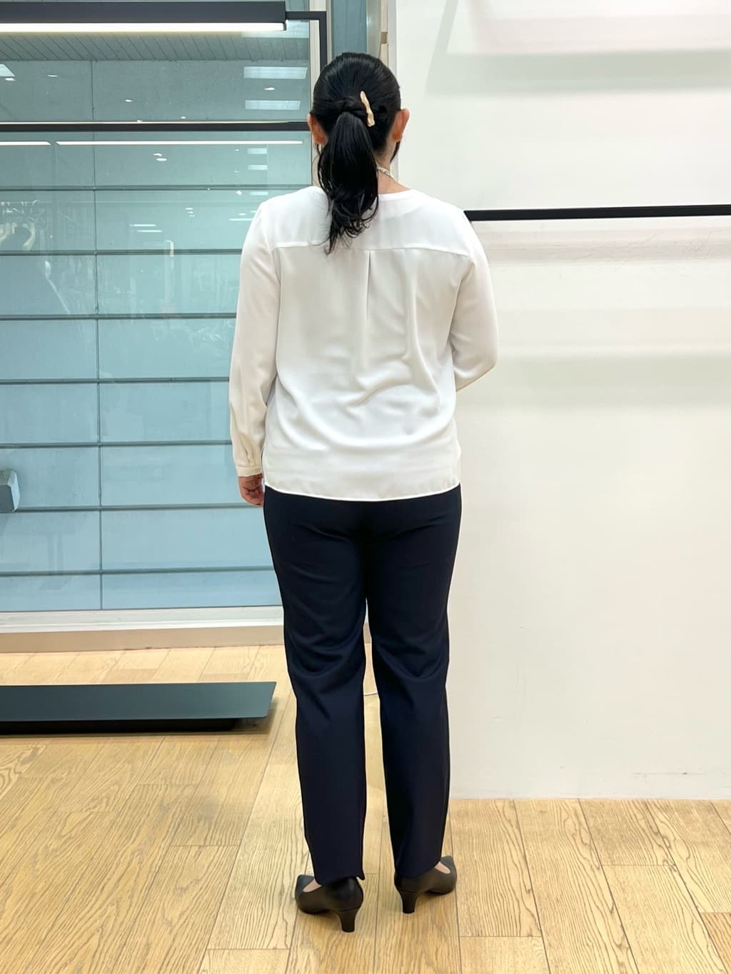 shimaさんの「INDIVI｜【撥水／UVケア／2WAY】超軽量ライナー付ライトトレンチコート」を使ったコーディネート