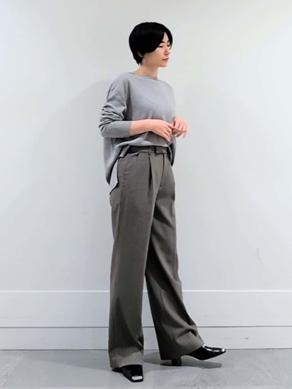 ミズタさんの「UNTITLED｜【8色展開/体型カバー】魅せるタイムレスニット」を使ったコーディネート