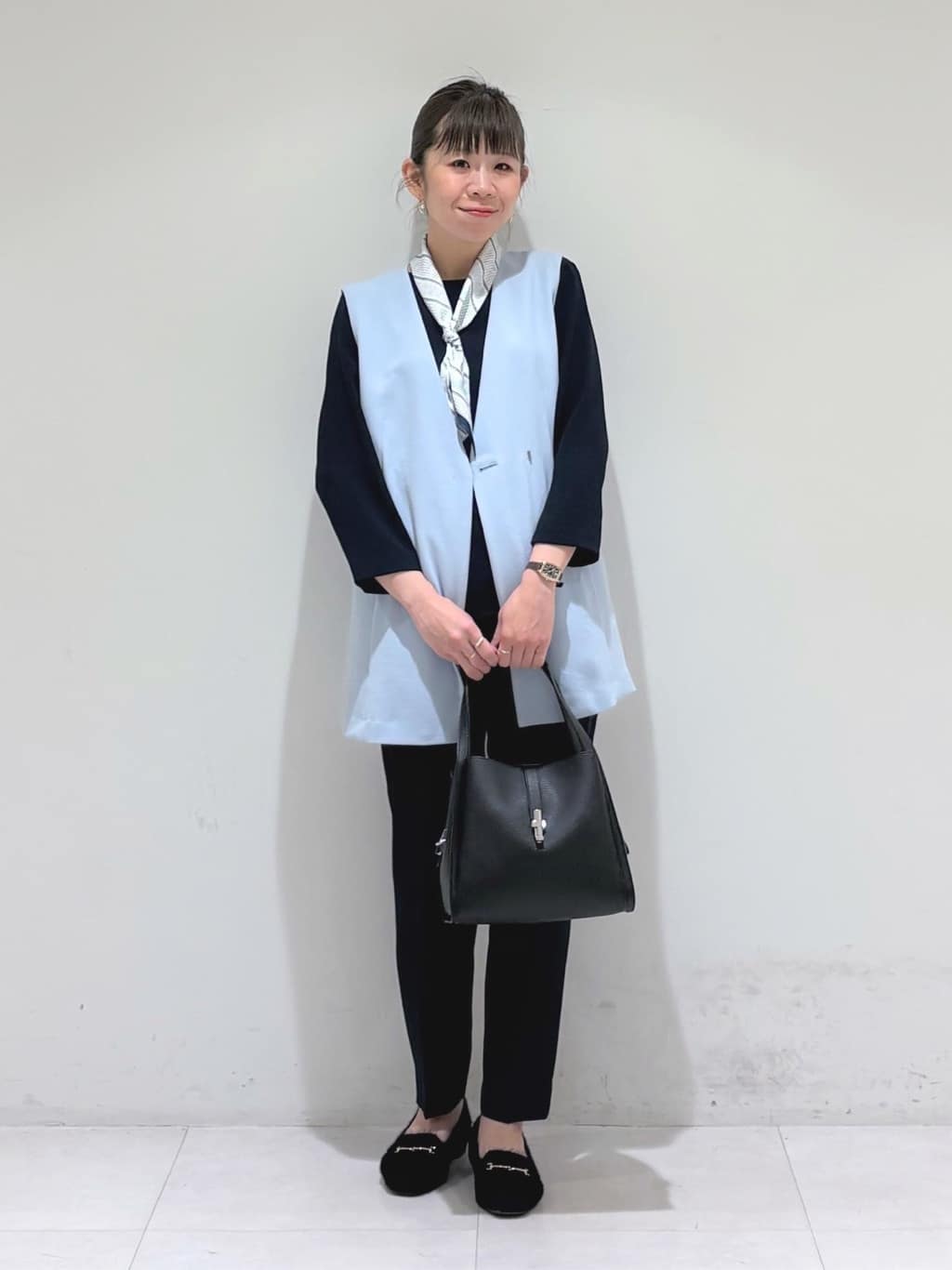 tsuyuさんの「INDIVI｜【2柄展開】柄デザインスカーフ」を使ったコーディネート