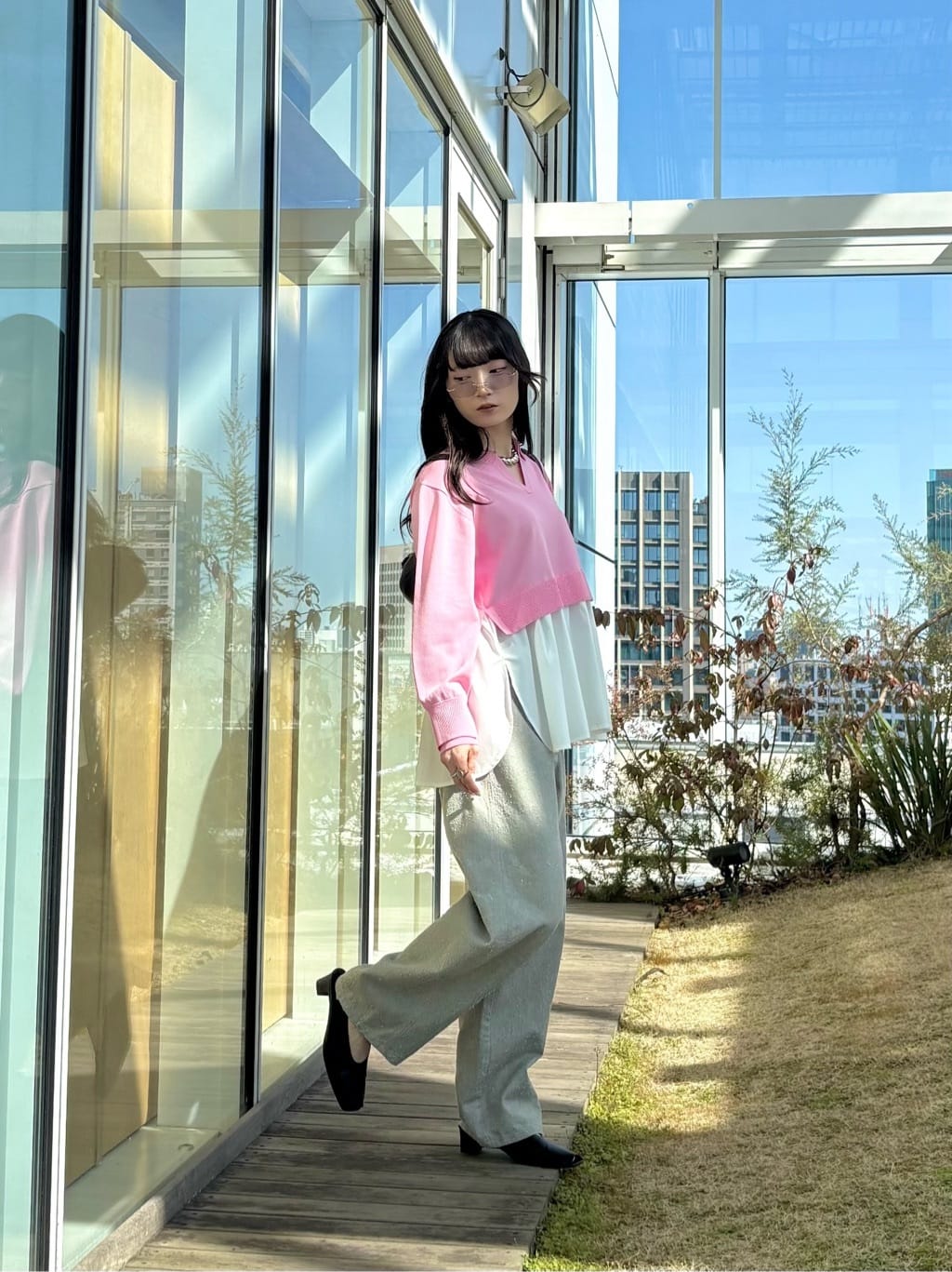 ibukiさんの「INDIVI｜ペプラムドッキングニット」を使ったコーディネート