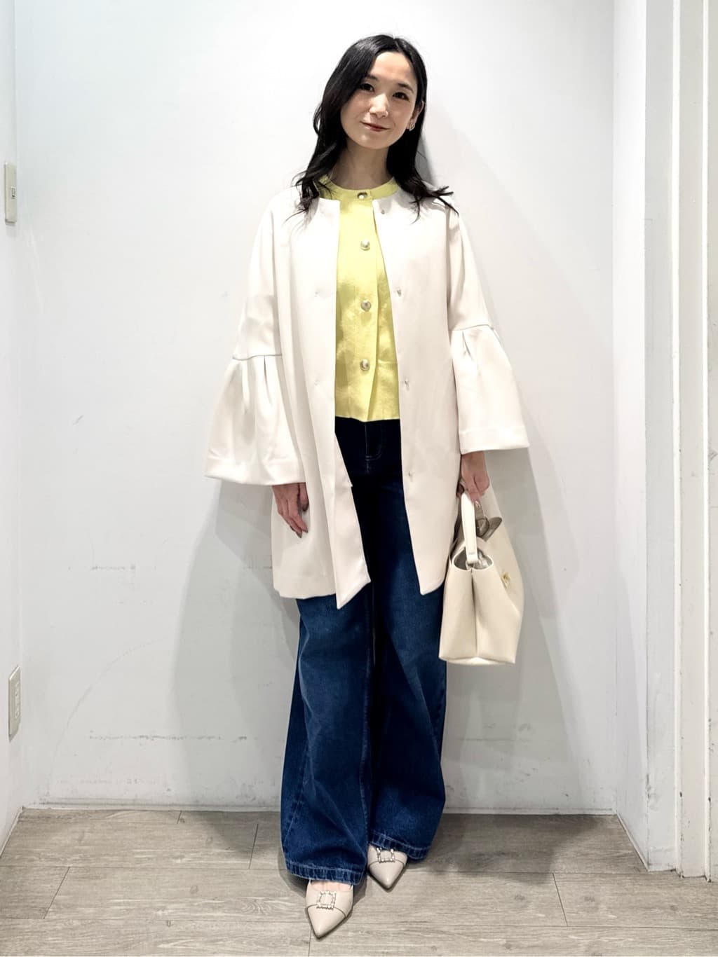 yuicciさんの「OPAQUE.CLIP｜フレアスリーブミドルコート【洗濯機OK】」を使ったコーディネート