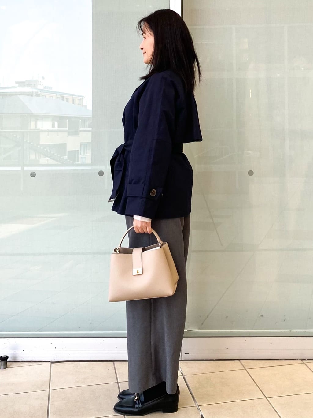 Jeanさんの「OPAQUE.CLIP｜ミドルトレンチコート【洗濯機OK】」を使ったコーディネート