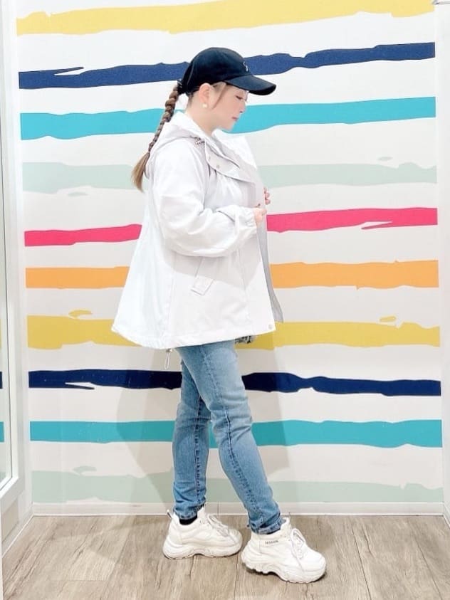 Peeさんの「SHOO･LA･RUE｜【SHOO・LA・RUE DENIM】毎日使いたくなる ストレッチデニムスキニーパンツ」を使ったコーディネート