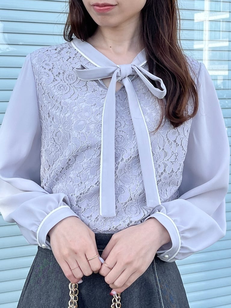 はばさんの「Couture brooch｜【洗える・通勤】フラワーレースブラウス」を使ったコーディネート
