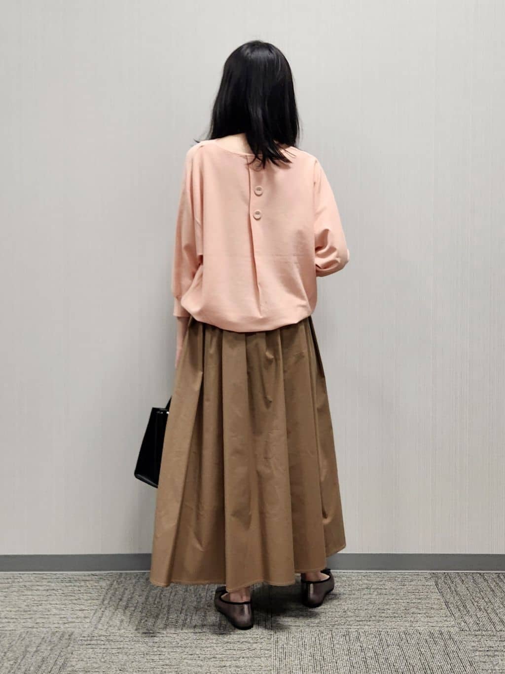 naraさんの「Dessin｜【洗える】後ろボタンニットプルオーバー七分袖」を使ったコーディネート