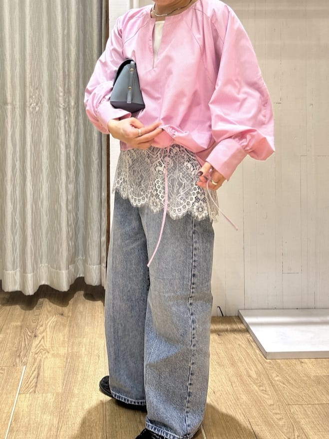 ga_riさんの「THE SHOP TK｜キーネックストライプドロストシャツブラウス」を使ったコーディネート