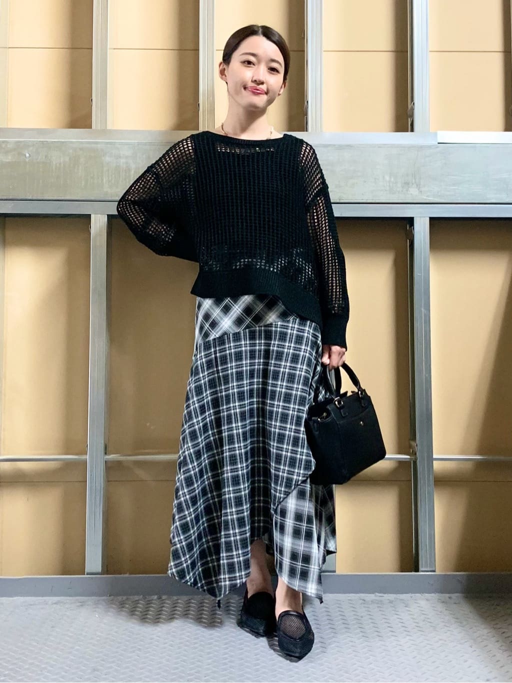 sahoさんの「THE SHOP TK｜メッシュニットプルオーバー」を使ったコーディネート