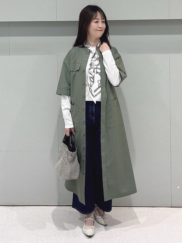 makiさんの「UNTITLED｜◆【洗える/前開きボタン】シャンブレーシャツワンピース」を使ったコーディネート