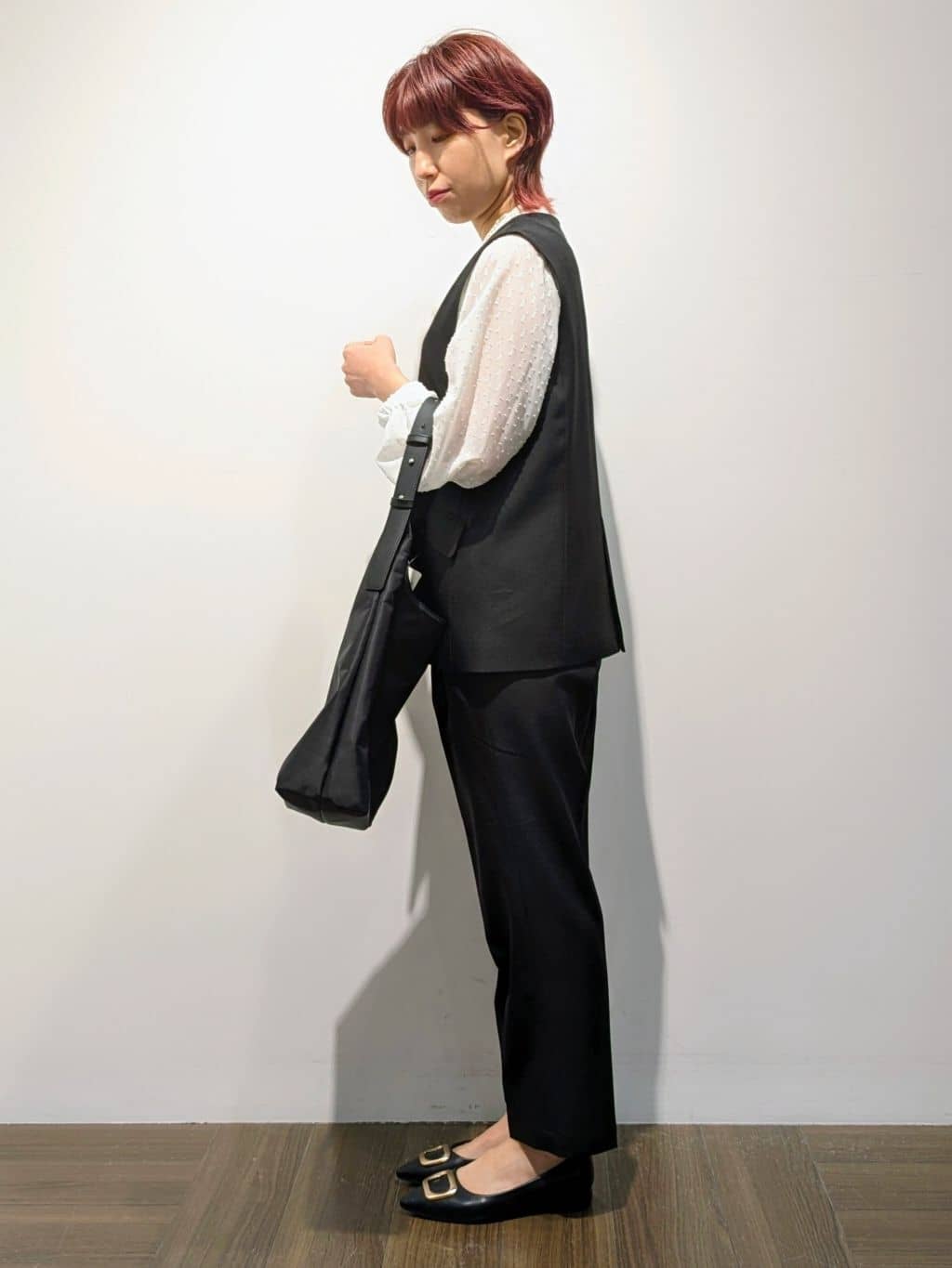 4410さんの「THE SHOP TK｜【通勤にもカジュアルにも】CAVIAN ジレ/セットアップ可」を使ったコーディネート