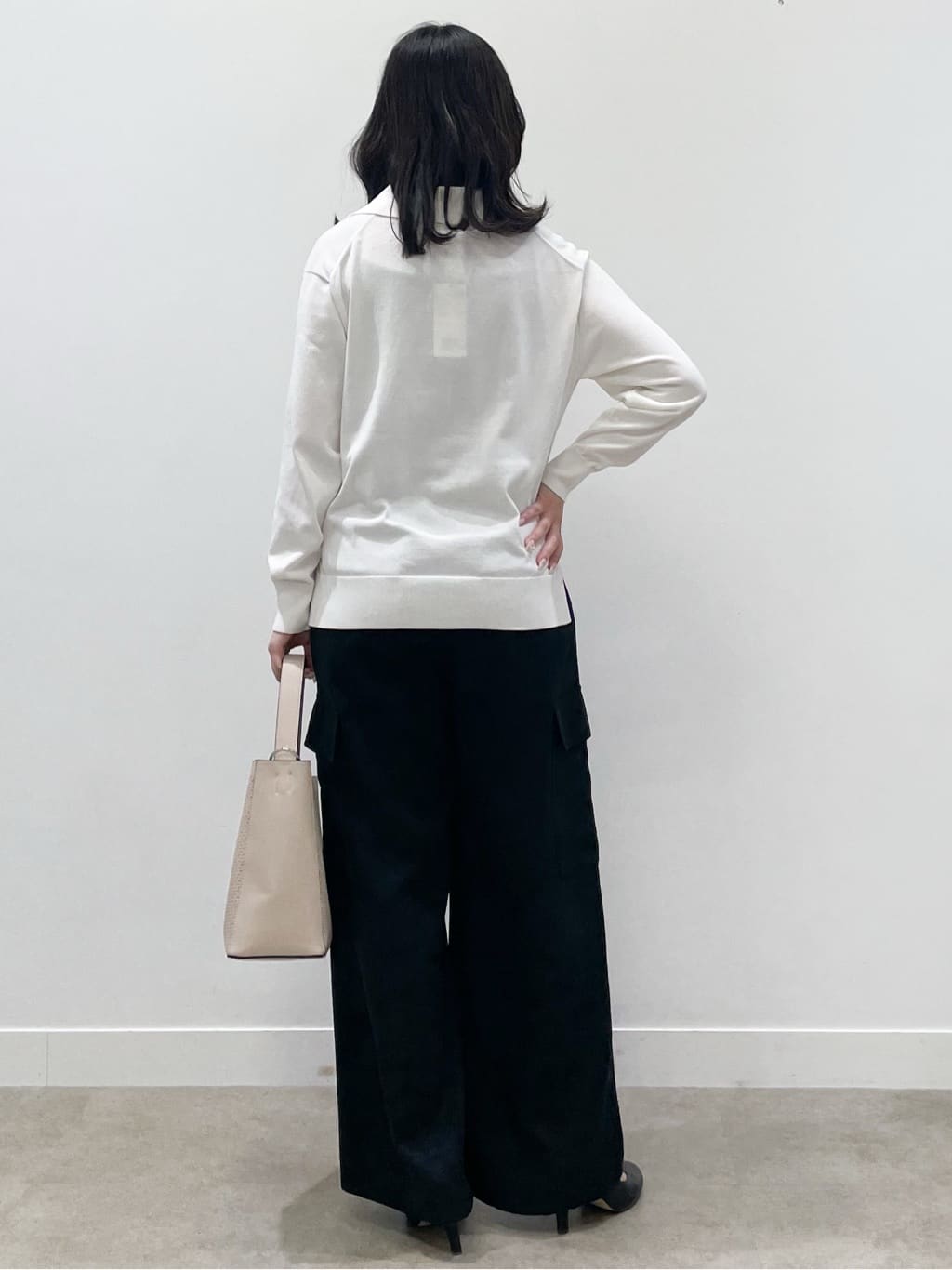 yukariさんの「Reflect｜スキッパーネックニットプルオーバー」を使ったコーディネート