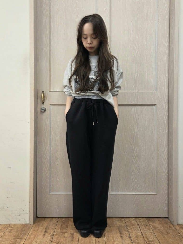 masamiさんの「SHOO･LA･RUE｜【S-LL】カジュアルすぎない大人のフォト刺繍裏毛スウェット」を使ったコーディネート