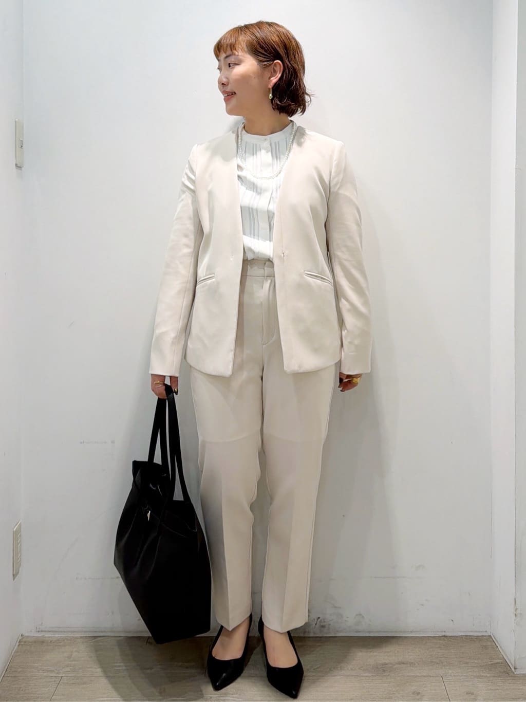 sumicaさんの「OPAQUE.CLIP｜《通勤／セットアップ対応》 Vネックジャケット／ダブルクロス【洗濯機OK】」を使ったコーディネート