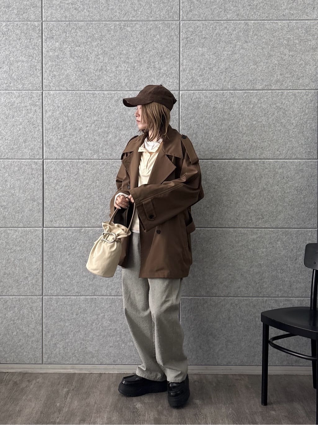 kotakiさんの「INDIVI｜【撥水】ボンディングショートトレンチ」を使ったコーディネート