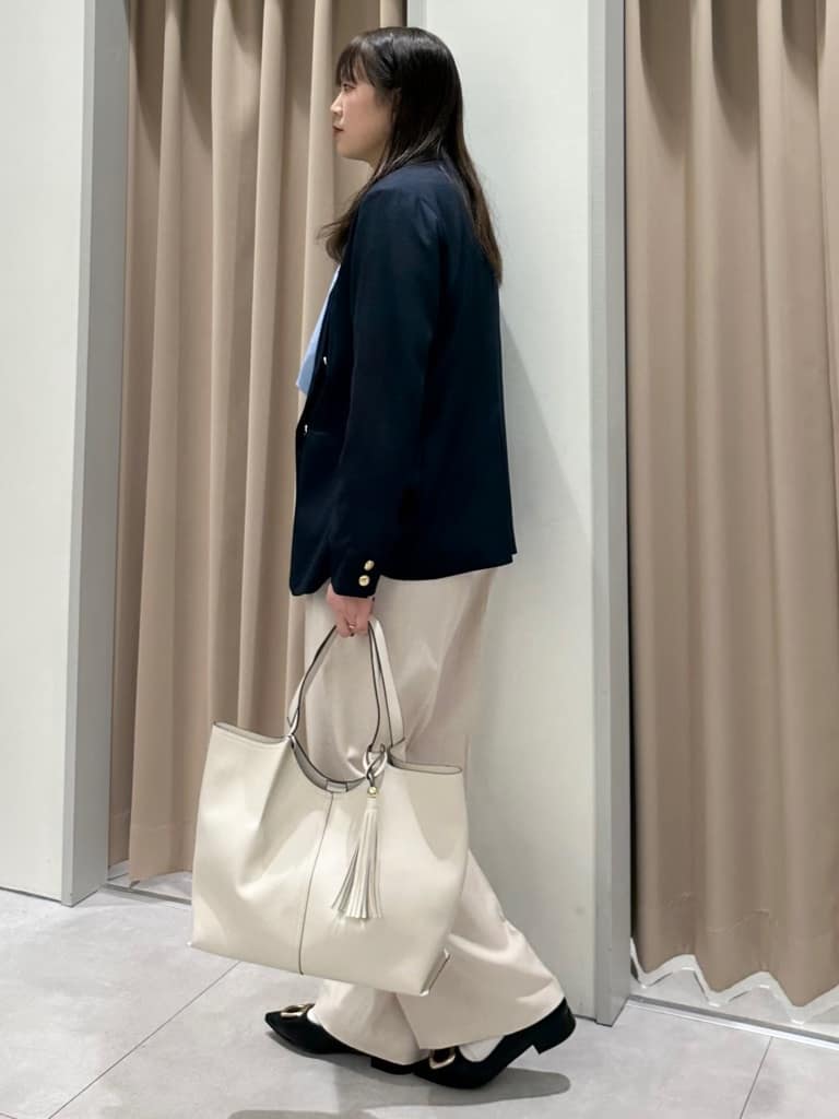 cottonさんの「THE SHOP TK｜【通勤にもデイリーにも】CAVIAN 金ボタンダブルブレストジャケット」を使ったコーディネート