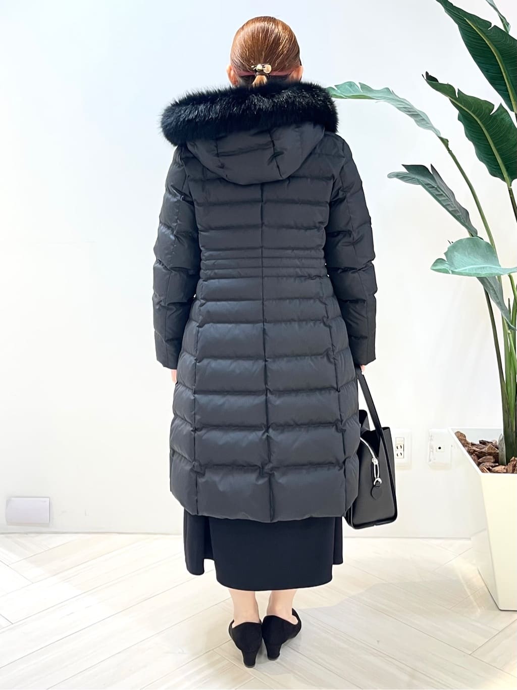 Tomoさんの「UNTITLED｜【合皮／ミドルサイズ】春カラーフォルムバッグ」を使ったコーディネート