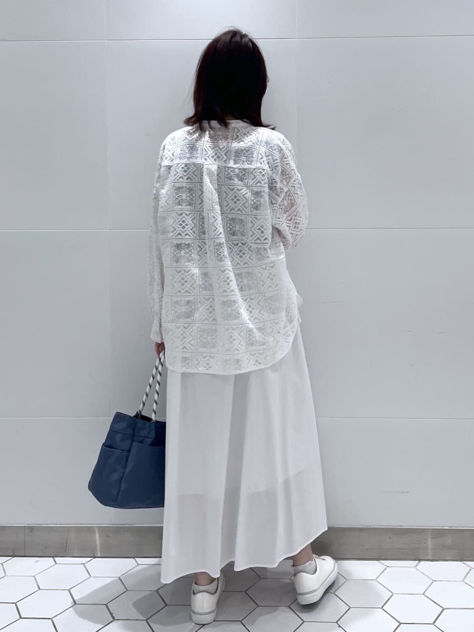 Makinoさんの「Dessin｜【洗える】スクエアレースノーカラーシャツ」を使ったコーディネート
