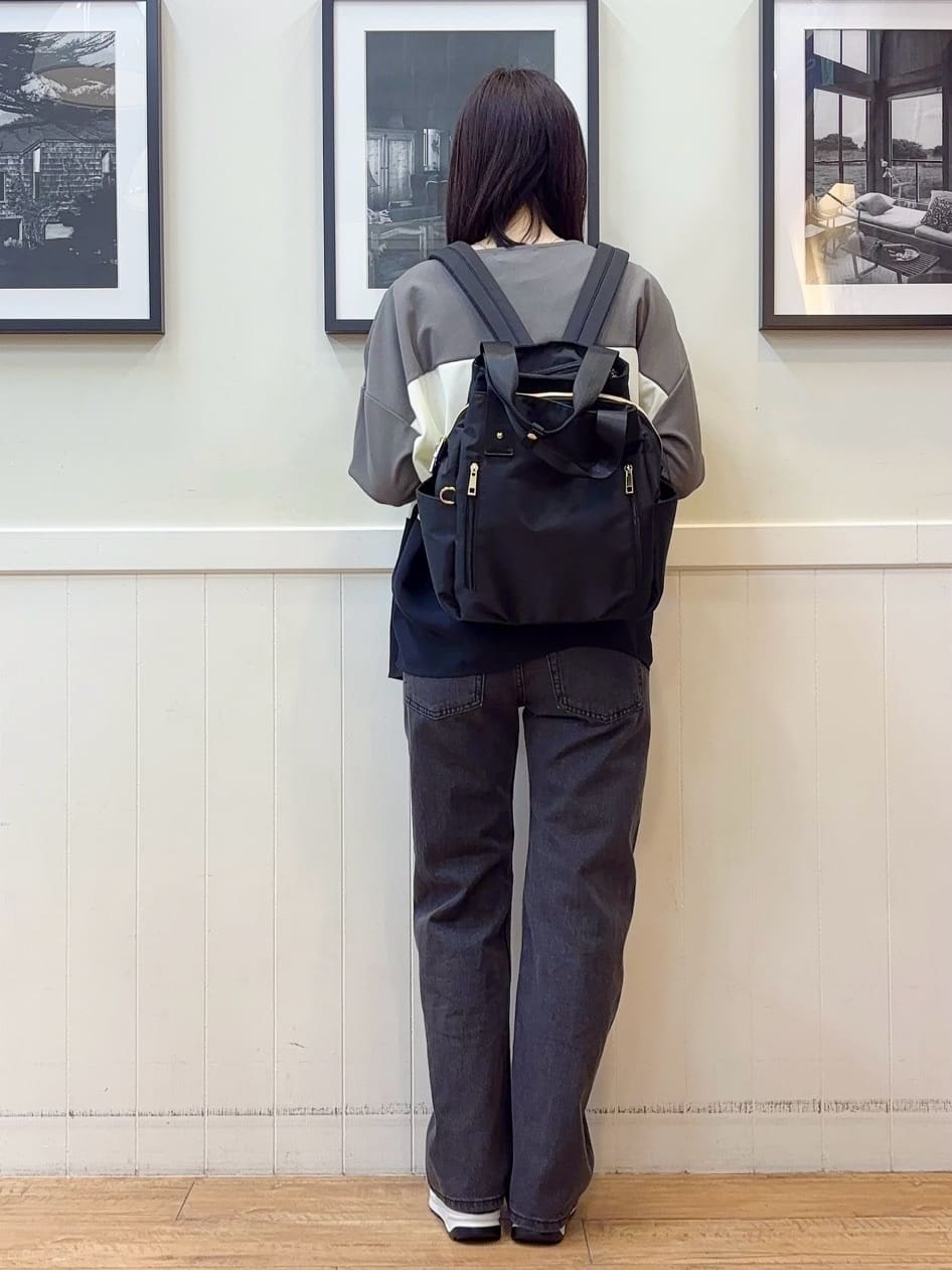 えぬさんの「SHOO･LA･RUE｜【洗濯機可/S-LL/体型カバー】インせず着られる 3段切替 配色トップス」を使ったコーディネート