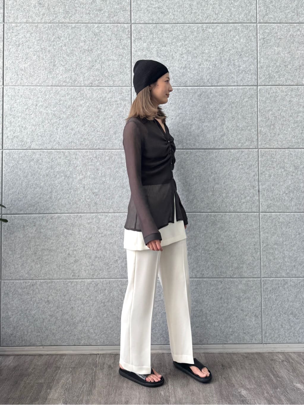 uchi__yamaさんの「CODE A｜thin gather shirts」を使ったコーディネート