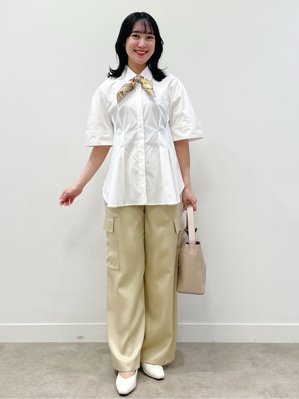 yukariさんの「Reflect｜ボリュームスリーブシャツブラウス」を使ったコーディネート