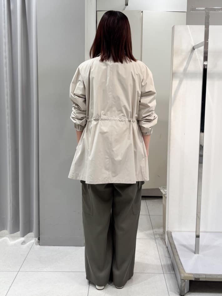 yuiさんの「Reflect｜【撥水】ストレッチタフタミドル丈スタンドカラーコート」を使ったコーディネート