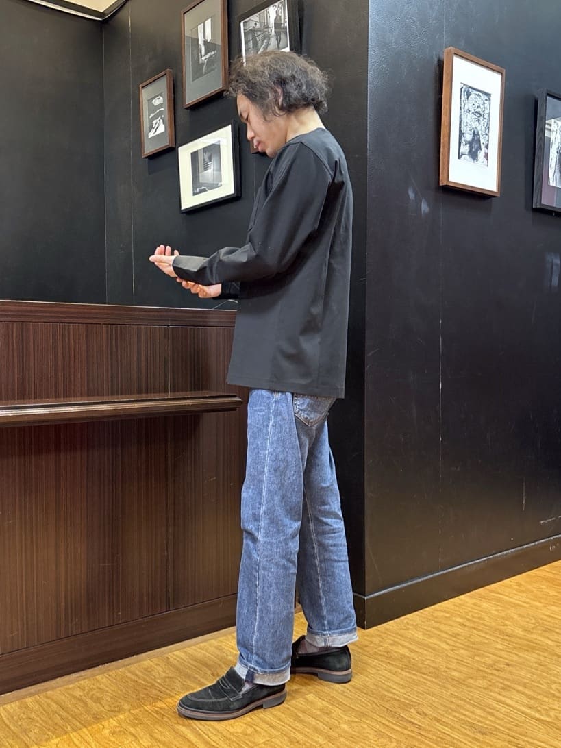 KEIさんの「TAKEO KIKUCHI｜【BOWLER HAT LABEL】Tエンブレム デニムシャツ」を使ったコーディネート