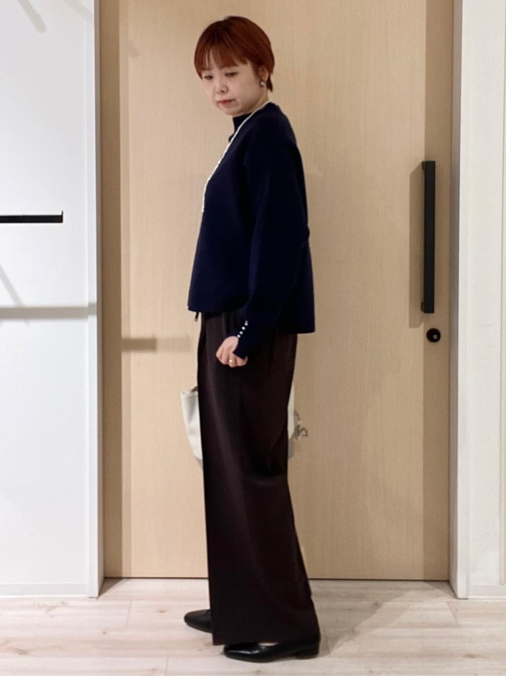 ひらしーさんの「SHOO･LA･RUE｜【着丈選べる/S-LL】センタープレスできちんと見え イージーワイドパンツ」を使ったコーディネート