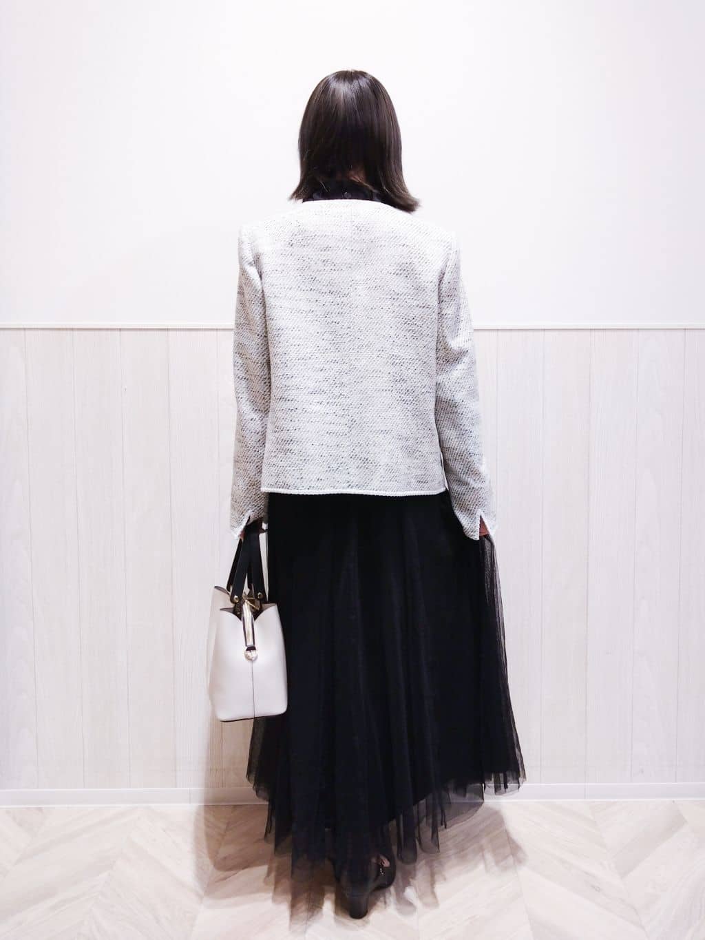 Suzuさんの「SHOO･LA･RUE｜【洗濯機可】上品で華やか スタンドフリルブラウス」を使ったコーディネート