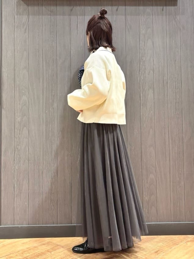 meiさんの「SHOO･LA･RUE｜プリントスカーフ（65&times;65cm）」を使ったコーディネート