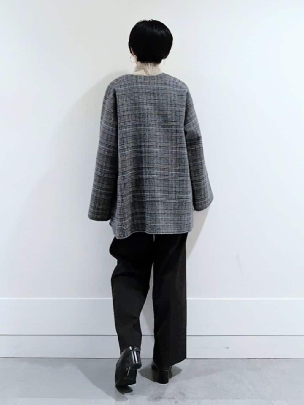 ミズタさんの「UNTITLED｜【ミディ丈/軽やか】セミラグランリバー コート」を使ったコーディネート