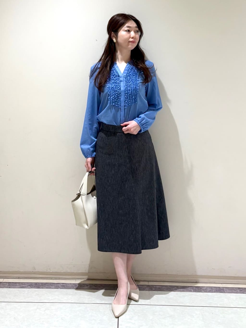 sakiさんの「COUP DE CHANCE｜【手洗い可／日本製】麻混フレアースカート」を使ったコーディネート