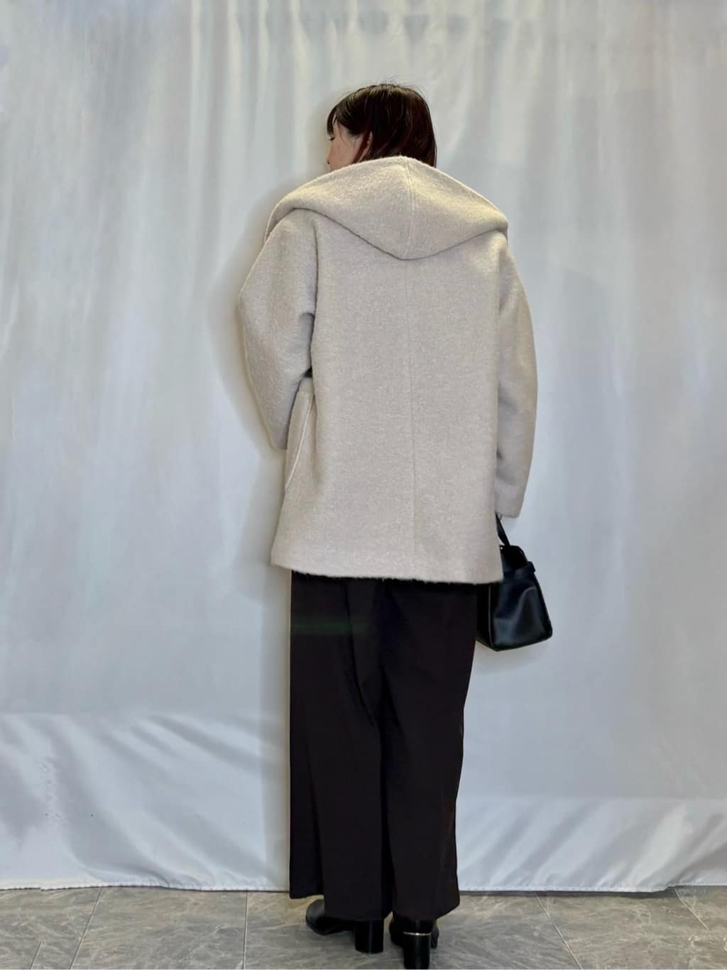 ネリさんの「SHOO･LA･RUE｜【絶妙なゆるピタ/洗濯機可】ちくちくしにくい リブハイネックやわらかニット」を使ったコーディネート