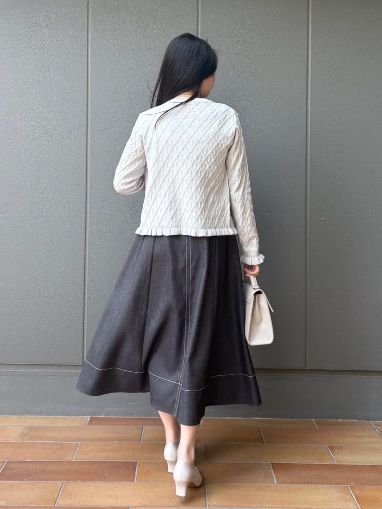 AOIさんの「Couture brooch｜【アンサンブル可】ダイヤ柄カーディガン」を使ったコーディネート