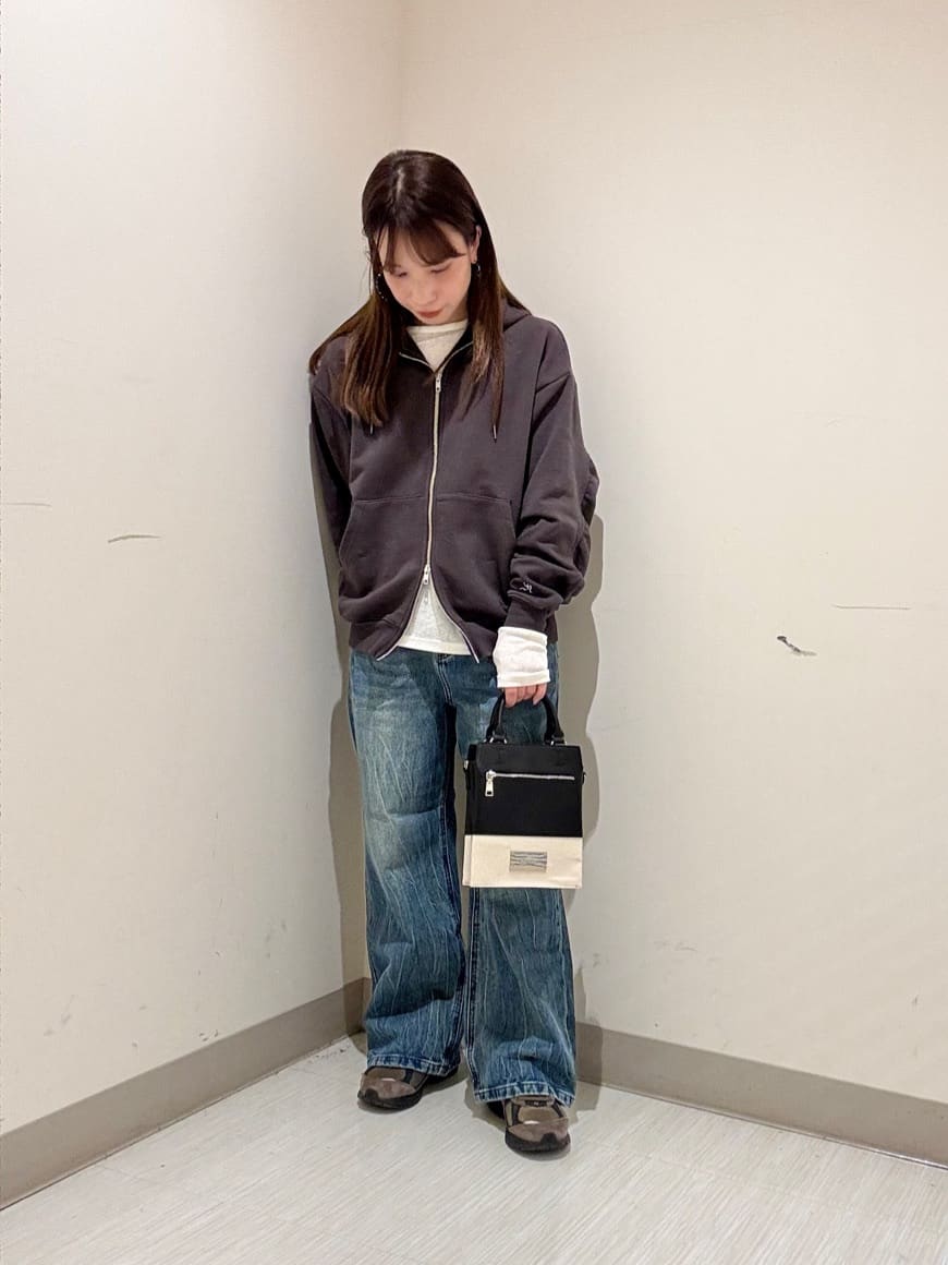S.A.Oさんの「tk.TAKEO KIKUCHI｜アームシャーリングジップパーカー」を使ったコーディネート