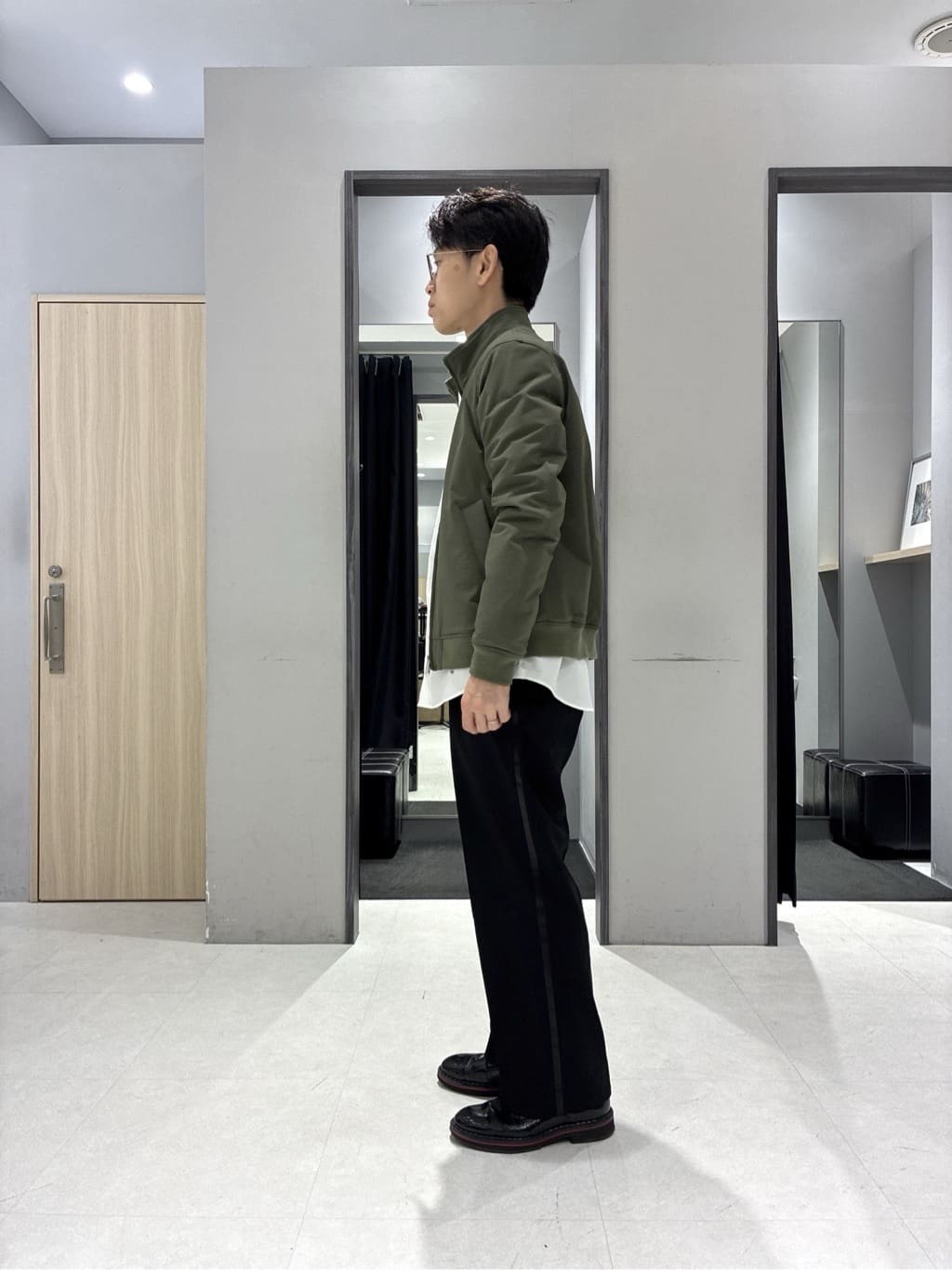 わいずみさんの「TAKEO KIKUCHI｜スタンドカラー ショート リブ ブルゾン」を使ったコーディネート
