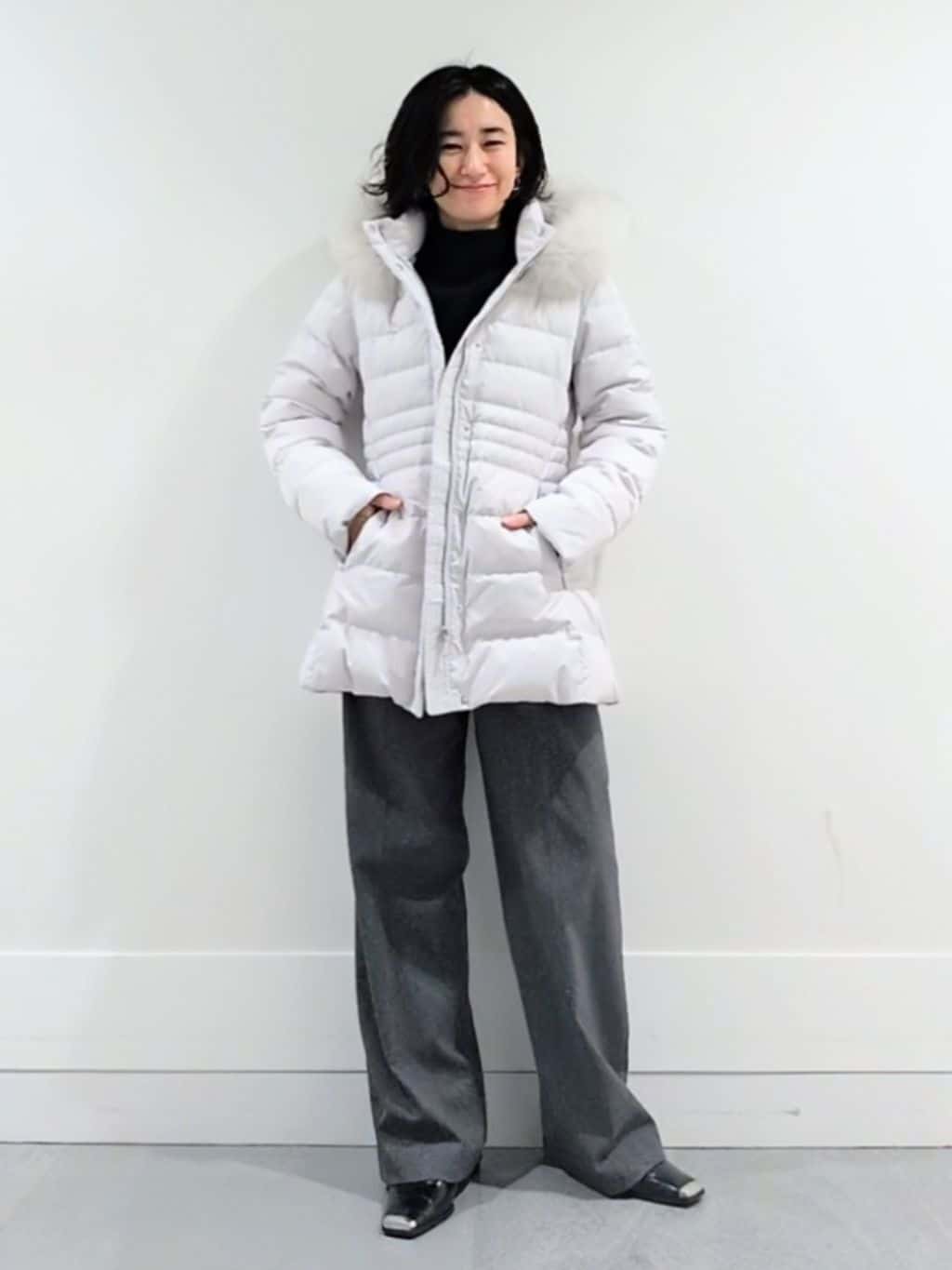 ミズタさんの「UNTITLED｜【はっ水機能/フード取り外し可】ミディダウンコート」を使ったコーディネート