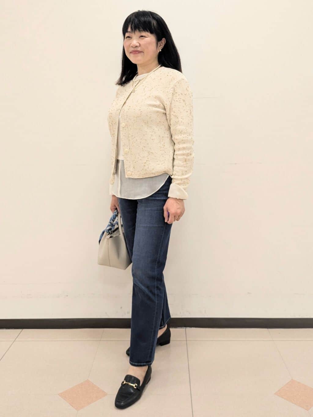 ともさんの「UNTITLED｜【Made In Japan】ガラスパールレイヤードネックレス」を使ったコーディネート