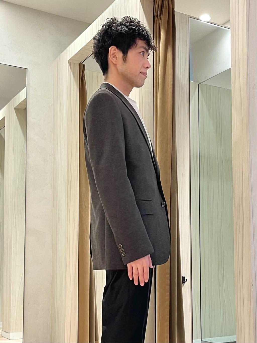 URAさんの「TAKEO KIKUCHI｜カシミヤブレンド ビーバー調ピンヘッドスタンドカラーコート」を使ったコーディネート